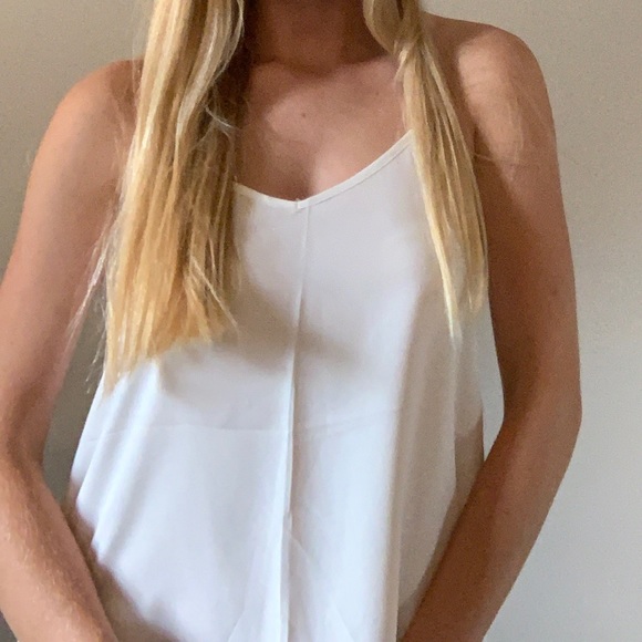 White tank. - Picture 2 of 4